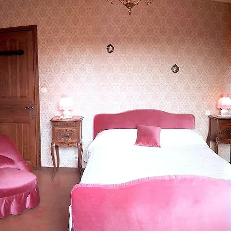 Villa De 3 Chambres Avec Piscine Privee Terrasse Amenagee Et Wifi A Riez Villa *